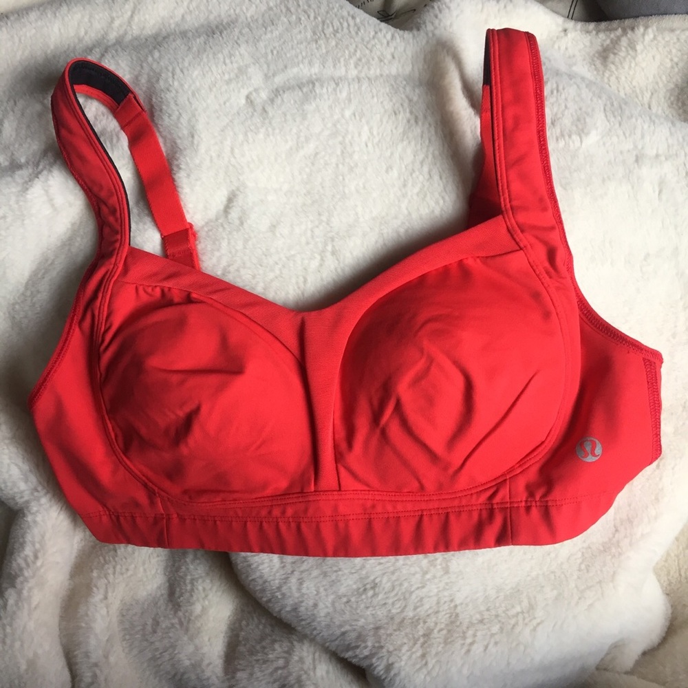 red lululemon bra